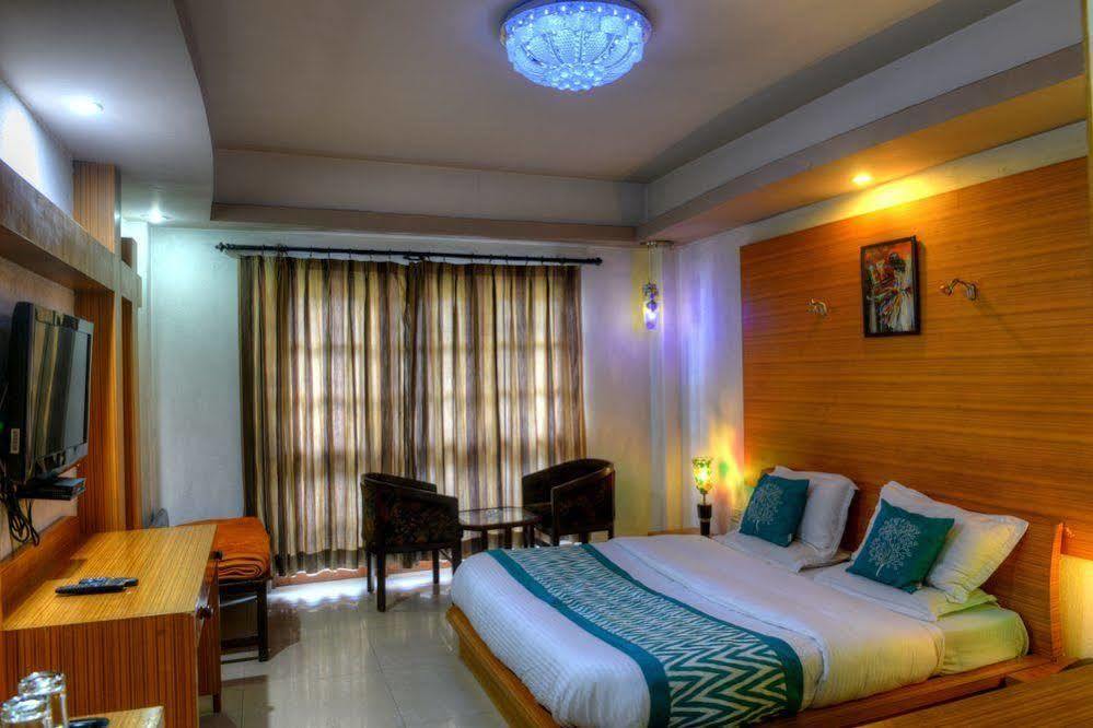 Hotel Snow Princess Manali  Ngoại thất bức ảnh